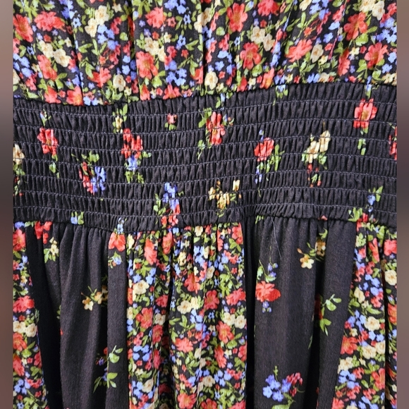 NWT Floral patchwork long-sleeved sz.L dress. - Picture 8 of 11